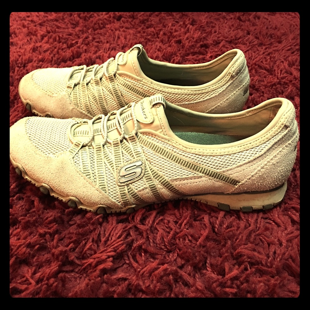 Women’s Skechers Slip On Sneakers